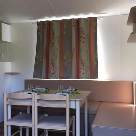 Campingplads Mobil-home Avec Terrasse A - Api-1-52-1328 *