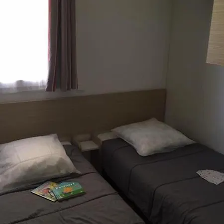 Campingplads Mobil-home Avec Terrasse A - Api-1-52-1328 *