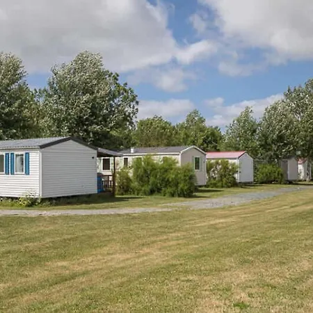 Campingplads Mobil-home Avec Terrasse A - Api-1-52-1328 Puyravault (Vendee)