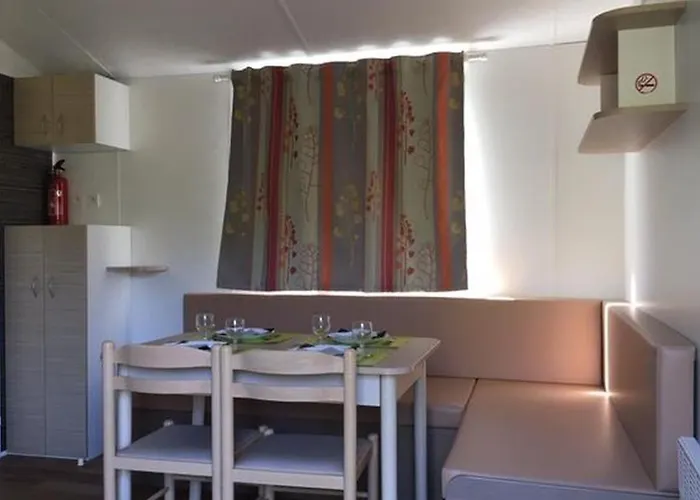 Campingplatz Mobil-home Avec Terrasse A - Api-1-52-1328 *