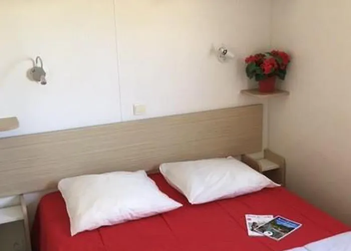 Kemp Mobil-home Avec Terrasse A - Api-1-52-1328