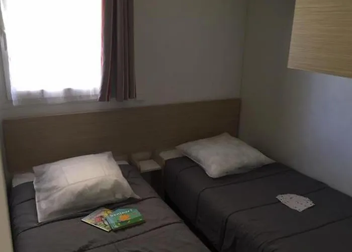 Kemp Mobil-home Avec Terrasse A - Api-1-52-1328 *