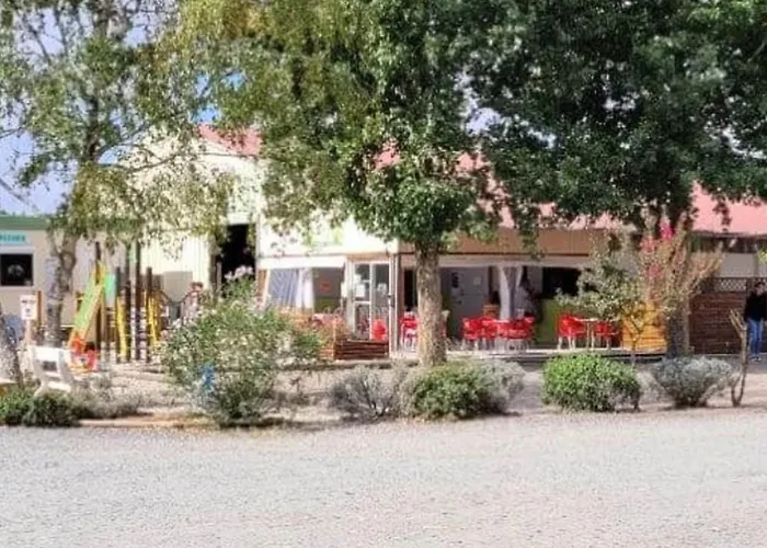 Mobil-home Avec Terrasse A - Api-1-52-1328 * Puyravault (Vendee)