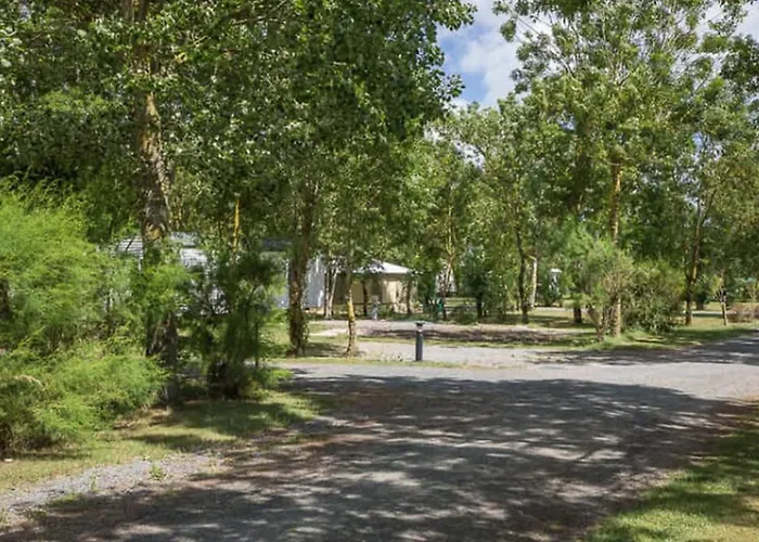 Kemp Mobil-home Avec Terrasse A - Api-1-52-1328 Puyravault (Vendee)